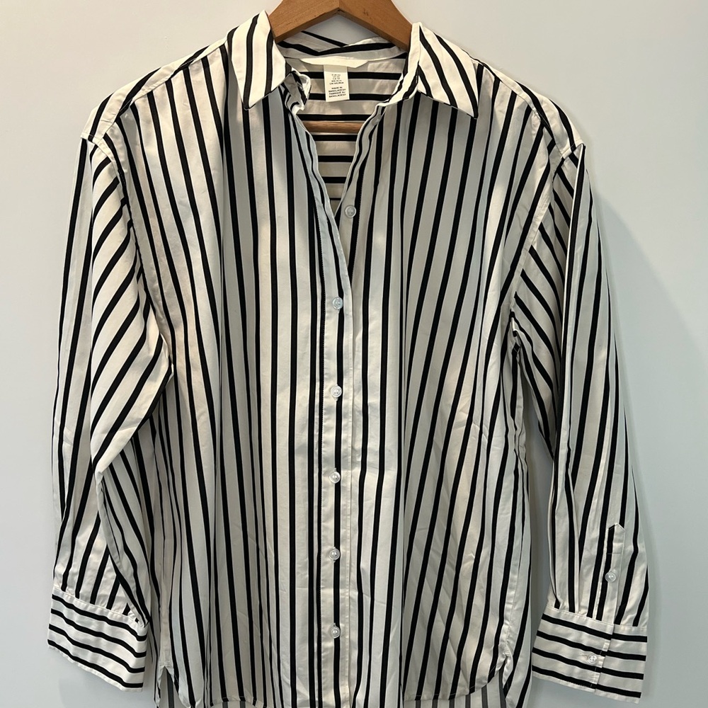 H&M Black and White Striped Button Down Shirt
